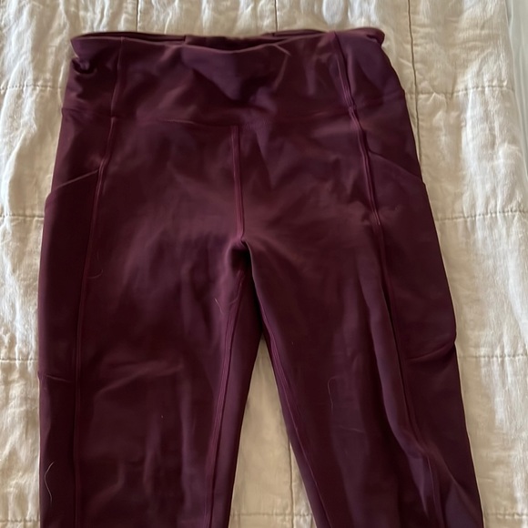 Lululemon deep burgundy leggings with pockets size 6 - Picture 1 of 4